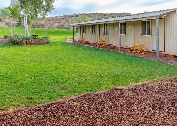 Cheela Plains Station Stay