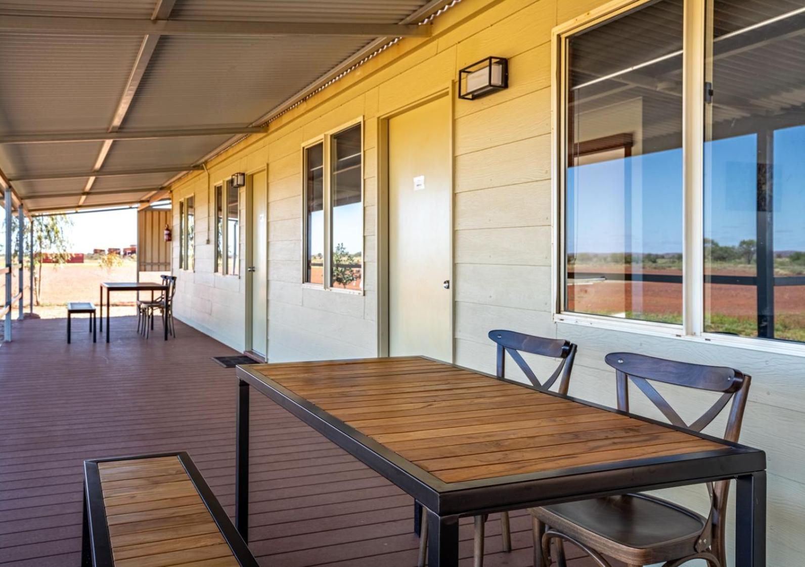 Cheela Plains Station * Tom Price